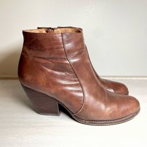 Jeffery Campbell brown ankle boots